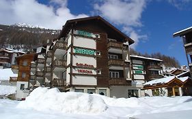 Hotel Europa Guest House Saas-Fee Exterior photo