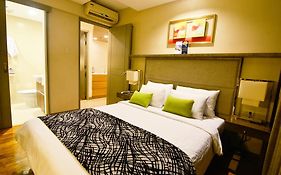 Best Western Antel Spa Hotel Suites Makati City Room photo