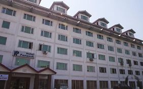 Hotel Pamposh Srinagar  Exterior photo