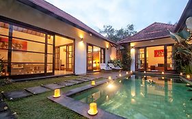 Bayad Ubud Bali Villa Exterior photo