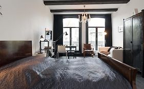 The Black Canal View Private Studio Bed & Breakfast Amsterdam Exterior photo
