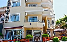 Bonapart Hotel Cesme Exterior photo