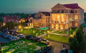 Hotel Tresor Le Palais Timisoara Exterior photo