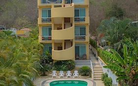 Bungalows Arena Dorada (Adults Only) Guest House Zihuatanejo Exterior photo