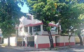 Villa Gascue Guest Apartments Santo Domingo Exterior photo