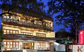 Kertanegara Premium Guest House Malang Exterior photo