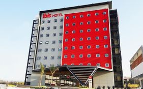 Ibis Irapuato Hotel Exterior photo