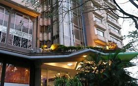 Royal Orchid Central Bangalore Hotel Exterior photo