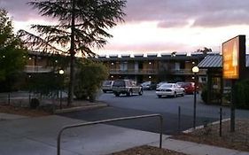 Red Cedars Motel Canberra Exterior photo