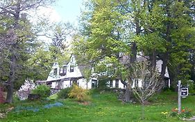 Whistler'S Inn Lenox Exterior photo