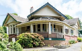 Manor House Backpackers Hostel Dunedin Exterior photo