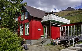 Hafaldan Hi Hostel - Seydisfjordur Seythisfjorthur Exterior photo