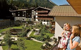 Hotel Gotthard Lech am Arlberg Exterior photo