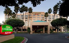 Courtyard By Marriott Cypress Anaheim / Orange County Hotel Exterior photo