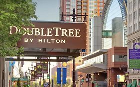 Doubletree By Hilton Hotel Philadelphia Center City Exterior photo