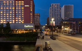 Rochester Riverside Hotel Exterior photo