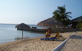 Sueno Del Mar Resort Sandy Bay Exterior photo