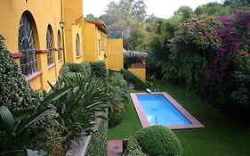 Casa Madero Rooms Cuernavaca Exterior photo