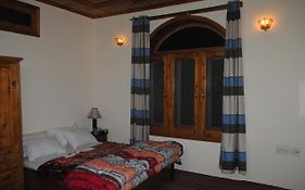 Cozy Lodge Gilgit Exterior photo