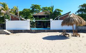 The Beach House On Playa Pochomil Exterior photo