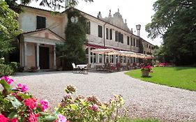 Hotel Villa Luppis Pasiano Di Pordenone Exterior photo