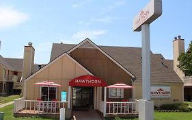 Hawthorn Suites By Wyndham Wichita East Exterior photo