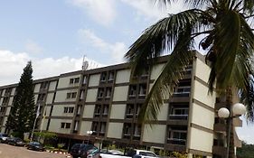 Des Deputes Hotel Yaounde Exterior photo