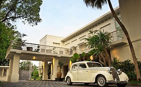 The Shalimar Boutique Hotel Malang Exterior photo