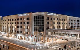 Doubletree By Hilton Evansville Hotel Exterior photo