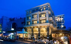 Lk The Empress Hotel Pattaya Exterior photo