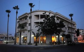Elysso Hotel Larnaca Exterior photo