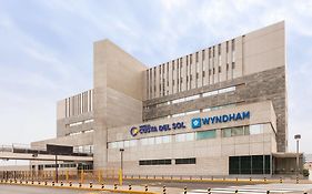 Costa Del Sol Wyndham Lima Airport Hotel Exterior photo