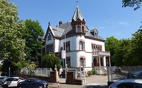 Hotel Am Berg Frankfurt am Main Exterior photo