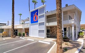 Motel 6 Old Town Scottsdale Fashion Square Exterior photo