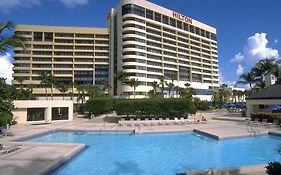 Hilton Miami Airport Blue Lagoon Exterior photo