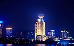 Howard Johnson Pearl Plaza Wuhan Exterior photo