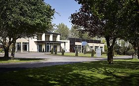 Radisson Blu Hotel And Spa Limerick Exterior photo