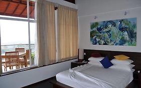 Amaara Sky Hotel Kandy Exterior photo