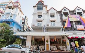 Connect Guesthouse Patong Exterior photo