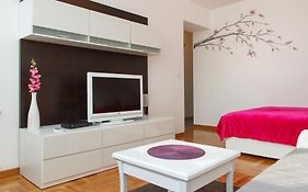 Stay In Apartments Belgrade Room photo