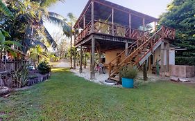 Three Little Birds Villa Caye Caulker Exterior photo