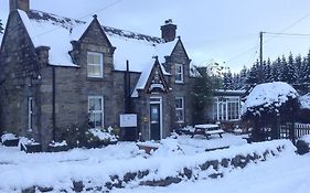 The Struan Inn Pitlochry Exterior photo