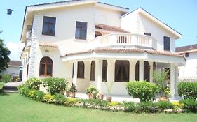 Mweru Villa Mombasa Exterior photo