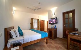 Kailash Beach Resort Pondicherry Exterior photo