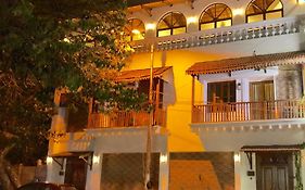 La Maison Pondichery Bed & Breakfast Exterior photo
