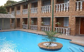 Emerald Guesthouse Kempton Park Exterior photo