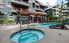 Beautiful Whistler Village Alpenglow Suite Queen Size Bed Air Conditioning Cable And Smarttv Wifi Fireplace Pool Hot Tub Sauna Gym Balcony Mountain Views Exterior photo