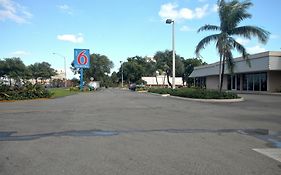 Motel 6-Miami, Fl Exterior photo