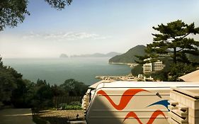 Tropical Dream Spa Caravan Geoje Exterior photo