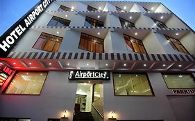 Hotel Airport City New Delhi Exterior photo